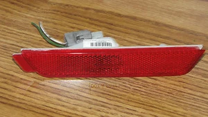 10-15 CHEVROLET CAMARO REAR SIDE MARKER LIGHT RH OEM PASSENGER - Picture 1 of 2