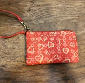 NWOT Coach Wristlet Wallet With Heart Print Red/Gold - Picture 1 of 2