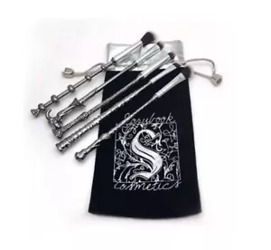 Harry Potter Fans Wizard Wand Makeup Brushes - Picture 1 of 5