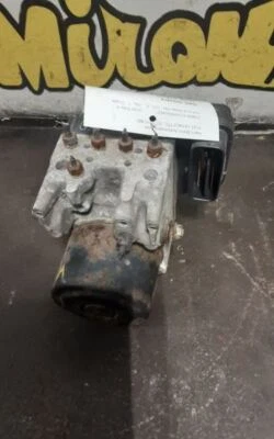 Conjunto de actuador y bomba de pieza de freno antibloqueo para 06-08 RAV4 1360707 Foto 1 de 4