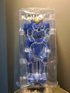 SOLD OUT Brand New Genuine Kaws BFF MOMA Exclusive Vinyl Figure Blue Supreme - Picture 1 of 4