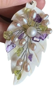 Gorgeous Silver Shell leaf pendant with amethyst peridot, pink & white pearls - Picture 1 of 9