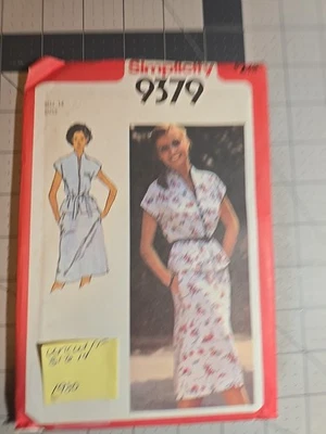 Vtg Simplicity 9379 Shirt & Skirt Pattern Size 14 Bust 36  Vtg 1980 uncut  - Image 1 of 2