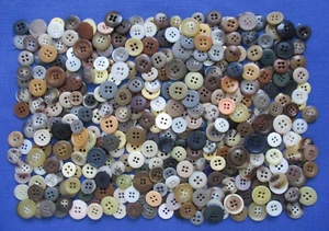 #2-Lot-Medium Vintage Plastic Buttons 8 oz.-225+g. Multicolor 4 Hole Sew Craft - Picture 1 of 7