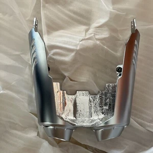 Yamaha FZ6s FZ6 FAZER 2005 Rear exhaust cover trim fairing 5VX-14708-10-00 - Picture 1 of 5