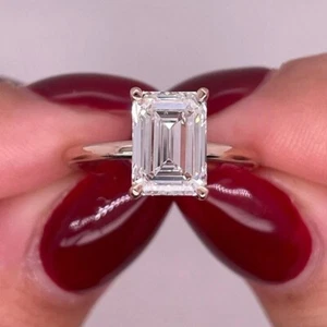 2.29CT Emerald Cut Moissanite Prong Set Engagement Ring 14K Rose Gold Plated - Bild 1 von 10