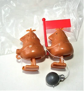 Vintage Plastic Space Man & Women Ramp Walker Dime Store Prize New NOS 1980s - Picture 1 of 3