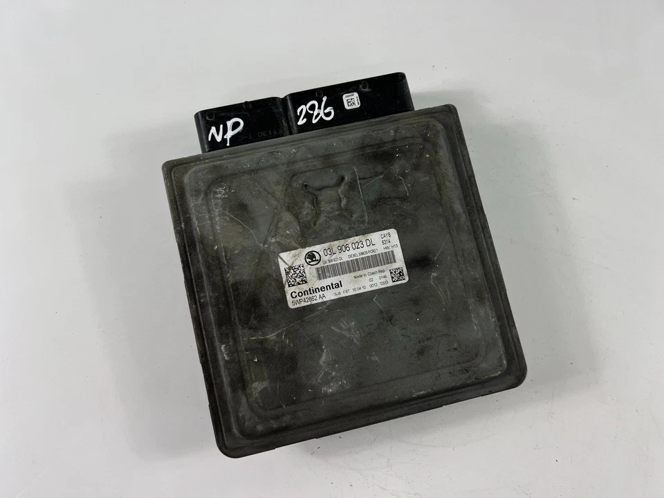 Centralina motore SKODA FABIA II 542 03L906023DL ECU 2011 26017821 - Immagine 1 di 4