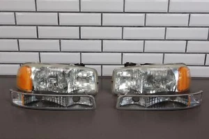 99-06 GMC Sierra Classic LH&RH Headlight & Marker Lights Set of 4 (Mild Haze) - Bild 1 von 24