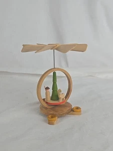 Piccola vera candela natalizia Erzgebirgische giostra fatta a mano in Germania  - Foto 1 di 13