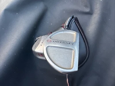 ODYSSEY PUTTER A 2 SFERE BIANCO CALDO - IMPUGNATURA ODYSSEY 34" - Immagine 1 di 4