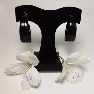 Pendiente Aro Negro Brillante Cónico Extremo Abierto Ligero Verano Peso Lucite Pierce Foto 1 de 4