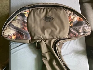 Universal Camoflague Crossbow Guide Gear Soft Case padded brand new - Picture 1 of 8