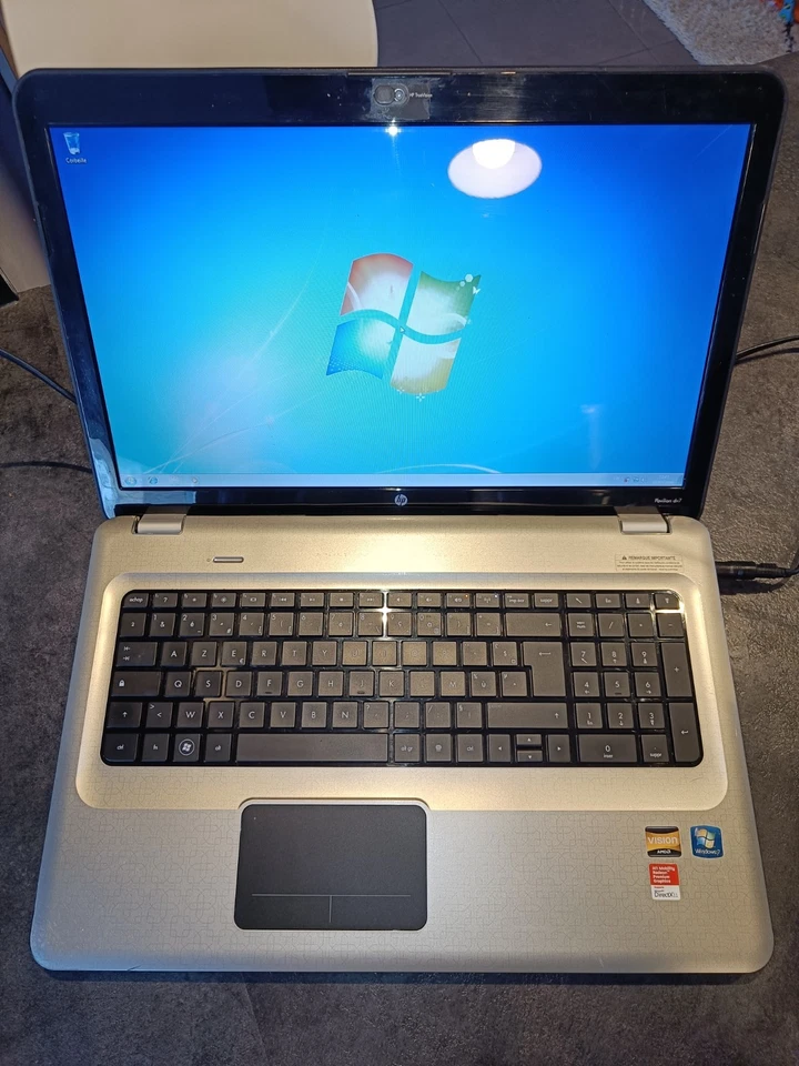 * vintage/collection* HP DV7 17.3' P320 2.2ghz 4Go 500Go Windows 7 - TBE - Photo 1/3