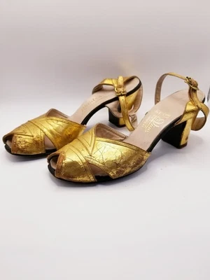 Vintage 40s Rholdes Gold Leather Ankle Strap - Size 6 - Wounded but Wonderful - Image 1 of 4