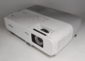 EPSON EB-824 H325B Projecteur Projecteur 3LCD XGA 3000 LUMENS - Photo 1/6