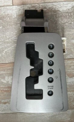 Dodge Avenger Mopar 2005 transmisión OEM palanca de cambios selector cubierta bisel Foto 1 de 2