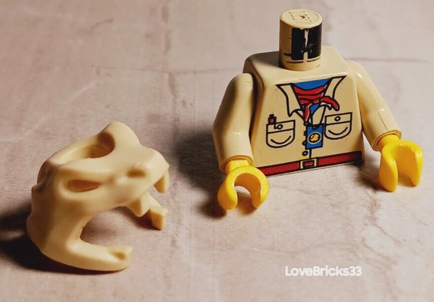 LEGO Adventurers Torso Free SNAKE HELMET Aztec Explorer Red Scarf Compass SKULL - Image 1 of 1