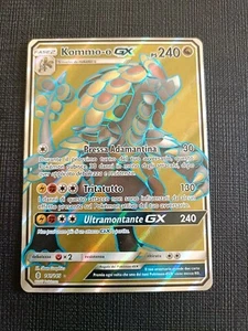 Pokemon Kommo-o GX 141/145 | Guardiani Nascenti Full Art Italiano A2 - Foto 1 di 2