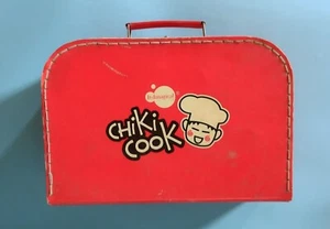 CHIKI COOK Giocattolo Gioco per Bambine accessori legno acciaio Vintage Anni 60 - Photo 1/9
