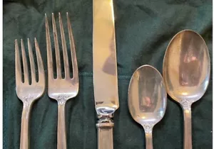 TUTTLE STERLING SILVER TRIANON 5 FLATWARE PIECES (1-5 Piece Place Settings) RARE - Picture 1 of 10
