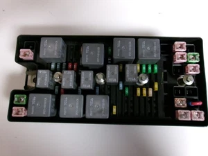 05-08 Ford Mustang 4.0 Motor Caja de Fusibles Relé de Conexión Módulo de Control OEM - Imagen 1 de 2