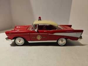 Diecast 1/24 Road Legends 1957 Chevrolet Bel Air Fire Chief Red, GREAT COND. - Picture 1 of 14