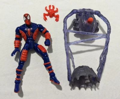 Boneco de ação MARVEL SNEAK ATTACK SPIDER-MAN FLIP N TRAP APANHADOR DE TEIA - Completo - Imagem 1 de 2