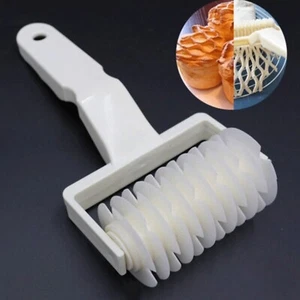 Baking Mold Pastry Lattice Roller Cutter Plastic Pastry Bakery Kitchen Tools - Picture 1 of 9