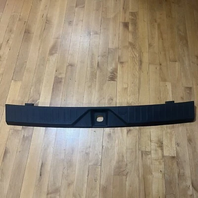 Nissan Armada 2004-2015 maletero placa de desgaste inferior OEM 78625 Foto 1 de 4