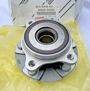 Toyota Front Wheel Hub RAV4 Auris Avensis Verso Genuine New 43550-02020 - Picture 1 of 4