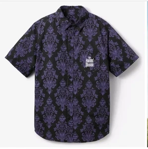Camisa de campamento para adultos papel tapiz mansión embrujada de los parques de Disney 2025 mediana NUEVA - Imagen 1 de 6