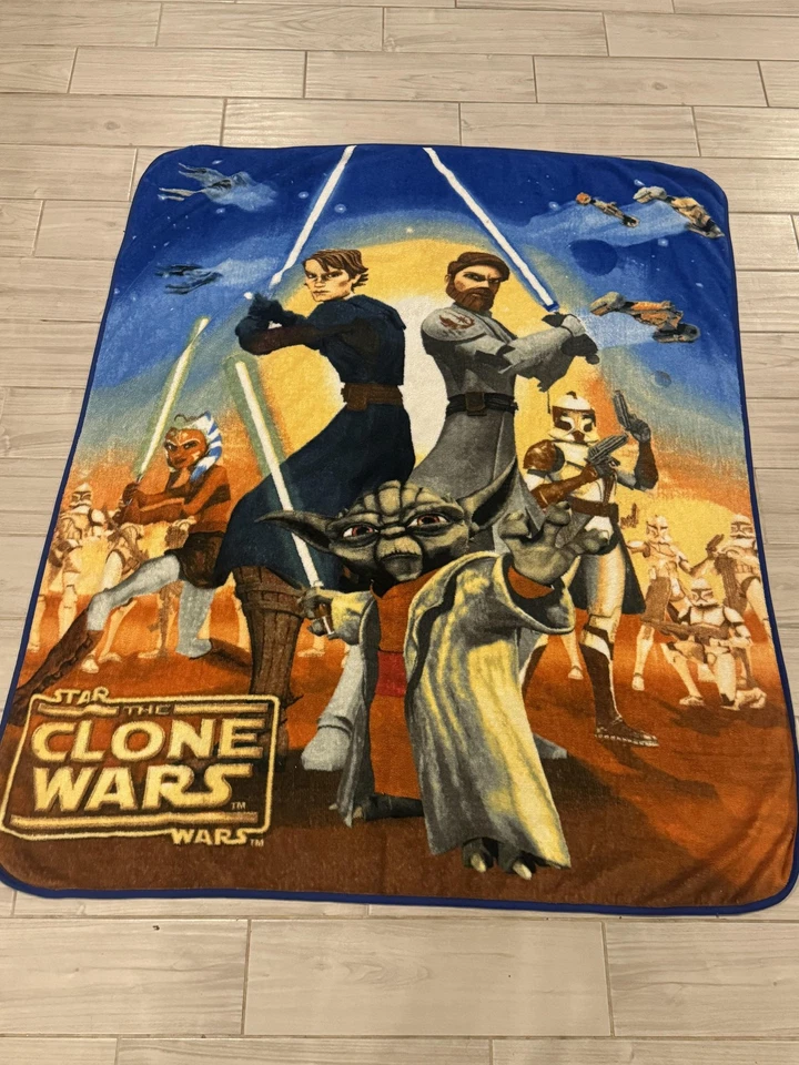 Manta polar Star Wars The Clone Wars Yoda Anakin Obi-Wan Ahsoka hecha a mano Foto 1 de 4