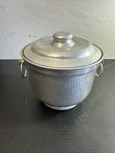 Vintage Ice Bucket Silver Hammered Aluminum Insulated Lidded 7" Tall, 7" Wide - Picture 1 of 11