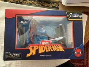 2019 Marvel Diamond Select - "Spiderman" PVC Diorama Figure - NEW in Package - Picture 1 of 5
