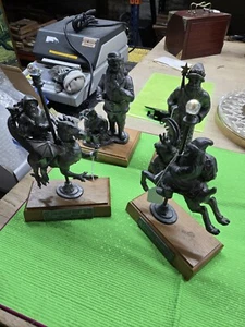 (4) Michael Ricker Limited Edition Weihnachten Zinn Statuen - Drache, Karussell - Bild 1 von 7