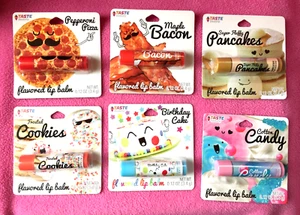 Nuevo QTY 6 PIZZA~TOCINO~PANQUEQUES~GALLETAS~PASTEL~ALGODÓN CARAMELO Bálsamos labiales NUEVO~Envío gratuito - Imagen 1 de 21