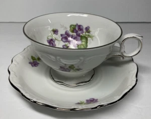 Vintage Bayrische Schumann Violette Teetasse und Untertasse Arzberg aus Deutschland - Bild 1 von 15