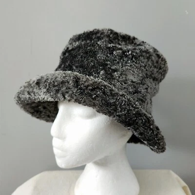 Vtg April Cornell Hat Gray Grey Silver Crushed Velour Quilted Lining Crushable  - Image 1 of 4