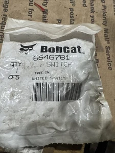 Backup Alarm Switch 6646781 for Bobcat S175 S185 S205 S220 S300 T110 T140 - Picture 1 of 2