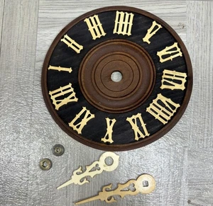 Germany Kuckucksuhr Kunststoff Zifferblatt/Zifferblatt + Zeiger + Beschläge Schwarzwald - Bild 1 von 13