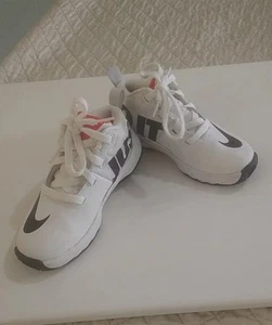 Nike Kids Team Hustle White/Black/Red Sneaker Size 12C - Picture 1 of 12