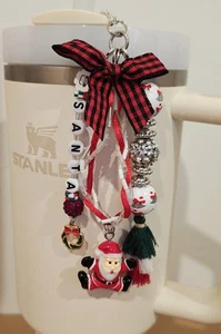 Christmas Santa W Wreath Straw Charm Stanley compatible Artisan USA 2062 - Picture 1 of 6