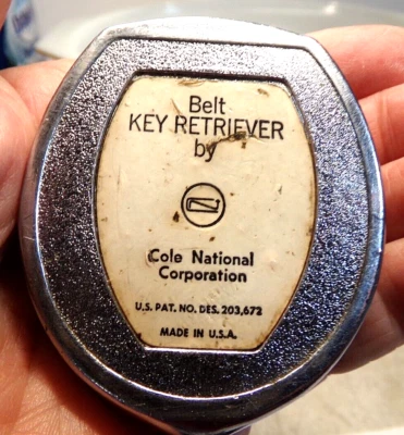 LLAVE RETRIEVER CINTURÓN de Colección por Cole National Corp Pat # Hecho en EE. UU. Resistente Foto 1 de 3
