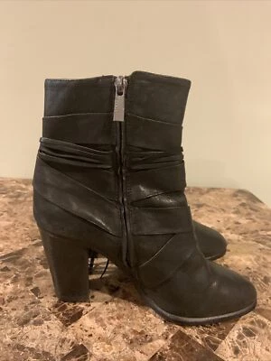 Botines Vince Camuto para mujer de cuero negro con borlas talla 8 Vp-Ferrah [B6] Foto 1 de 4