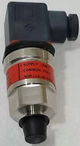 DANFOSS MBS3000 PRESSURE TRANSMITTER P/N : 060G1133 0-16 BAR - Picture 1 of 5
