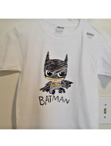 NEW Batman T-Shirt For Unisex Kids Size "M" (6-8)  White Color - Picture 1 of 3