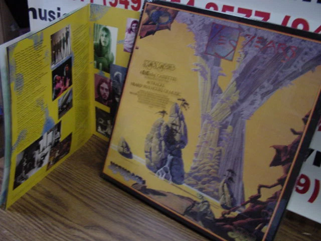 YES YEARS FOUR DIGALOG COBALT AUDIOPHILE CASSETTE TAPES 5 HOURS 34 PAGE BOOK BOX - Image 1 of 1