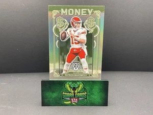 2022 Panini Mosaic Patrick Mahomes II #17 Money Refractor - Picture 1 of 2