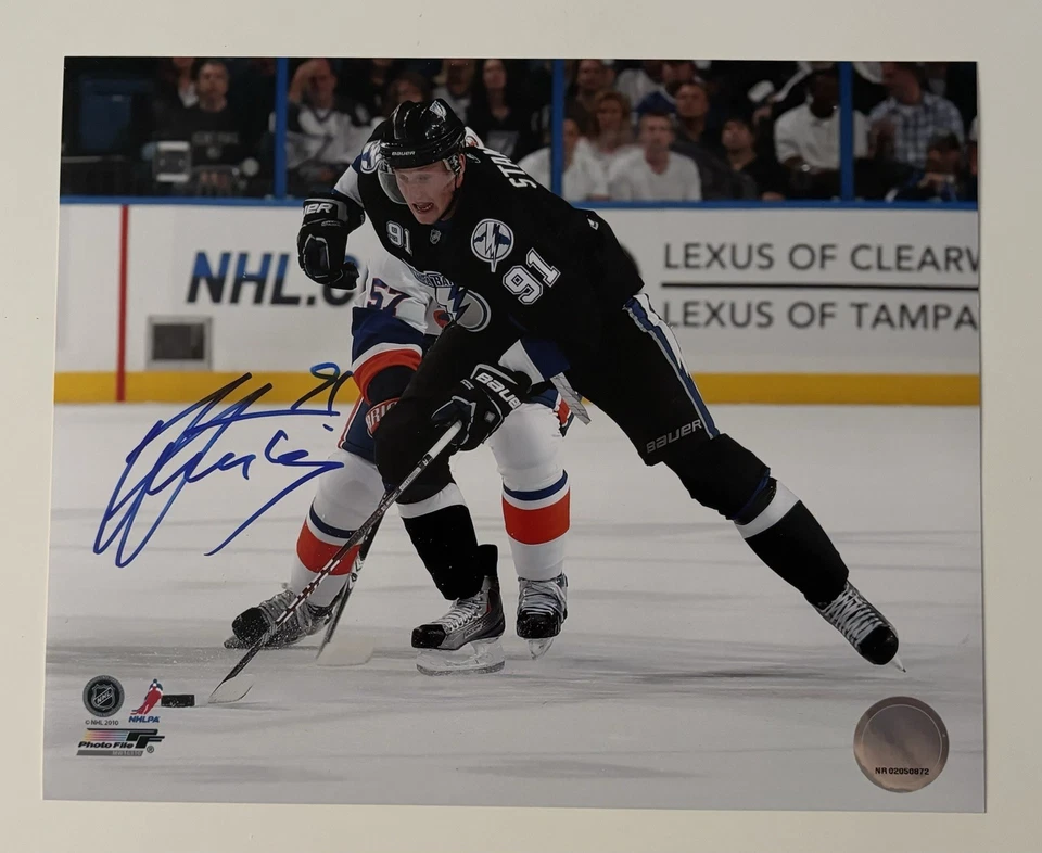 Steven Stamkos Autographed 8x10 Photo File Tampa Bay Lightning - Image 1 of 1